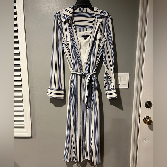 Maggy London Long Sleeve Shirt Dress - Picture 1 of 5